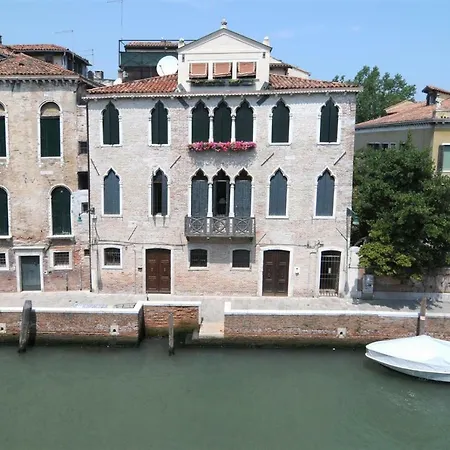 Ca' Degli Armeni Canal View Benátky